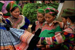 Sapa market,sapa tour,sapa travel